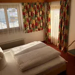 Gasthof Haus Elisabeth 3*